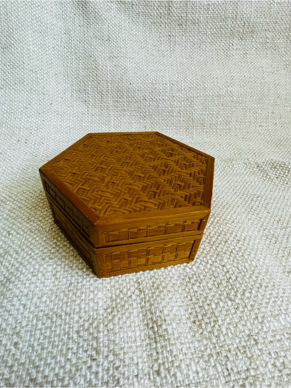 Vintage Hexagonal Woven Decorative Jewelry Keepsake Trinket Box Japan